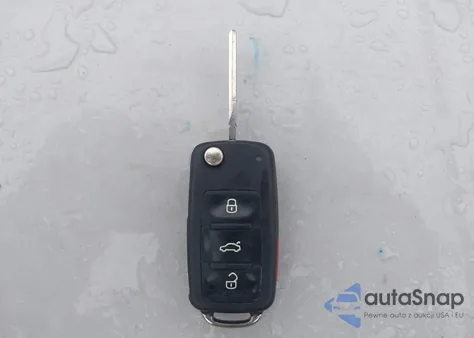 2017 Volkswagen Passat 1.8T S из США, поврежденный, VIN 1VWAT7A38HC019528